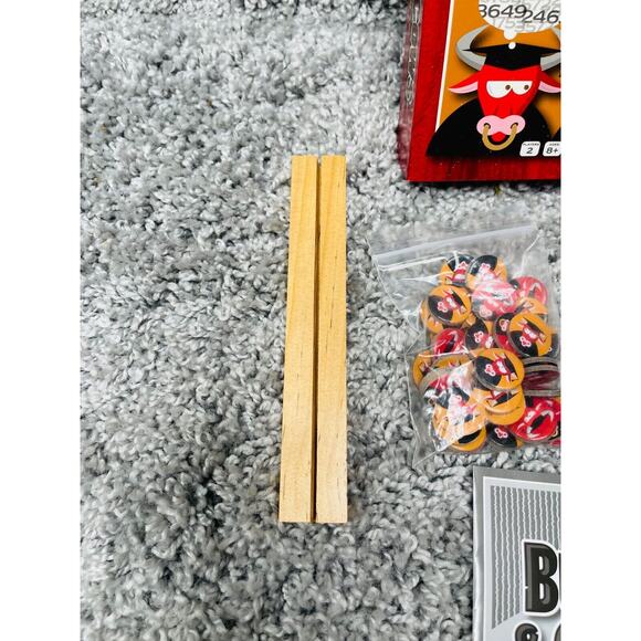 Front Porch Classics Bulls & Cows The Original Code Breaking Board Game 53721 - Picture 3 of 8